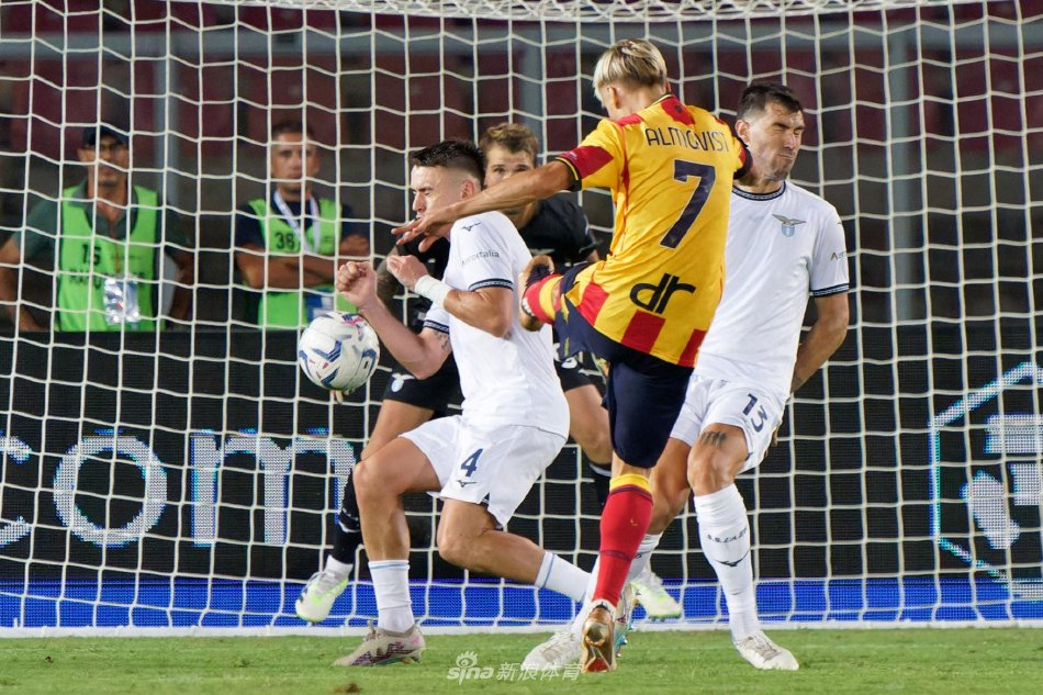 曝斯卢茨基 曝斯卢茨基